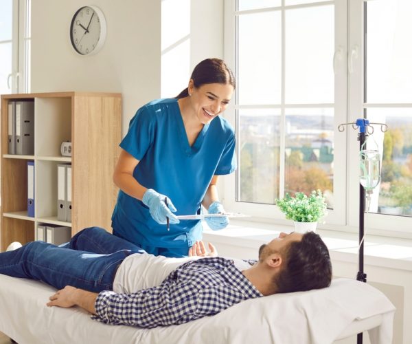 Förbättra patientkomfort med antistatiska infusionsställ i vårdmiljön